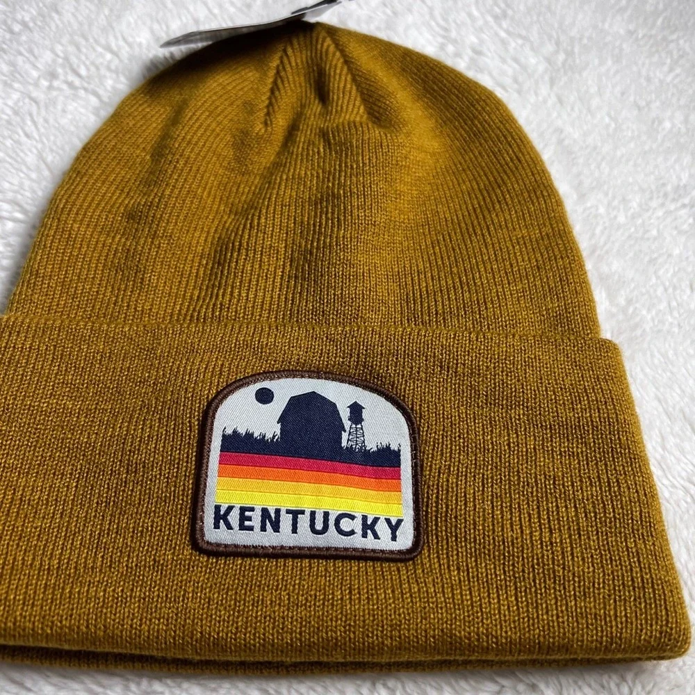 Local Crowns Kentucky Beanie Hat Mustard Gold Cuffed Knit‎ Retro Patch Cap NEW